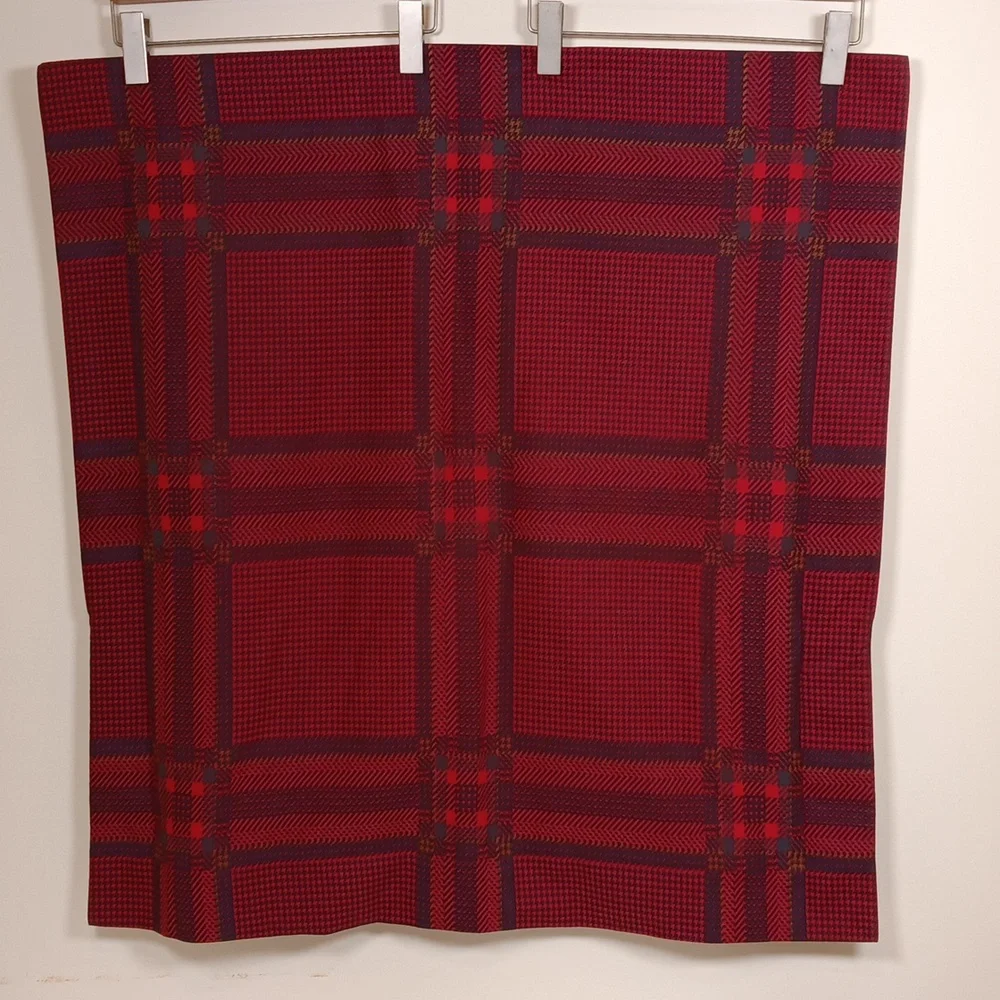 Houndstooth Print Percale Euro Sham Made In France